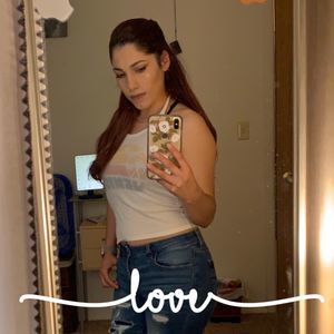 Meet your Posher, Beatriz